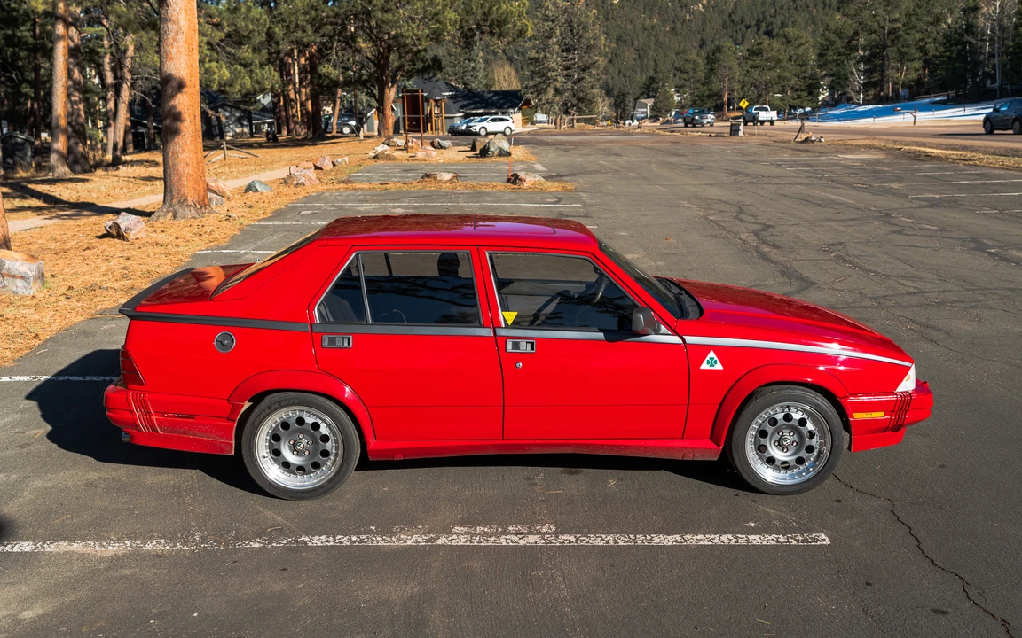 1988 Alfa Romeo 75/Milano - Image 9 of 31