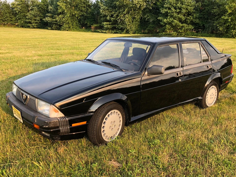 1988 Alfa Romeo 75/Milano - Image 3 of 31
