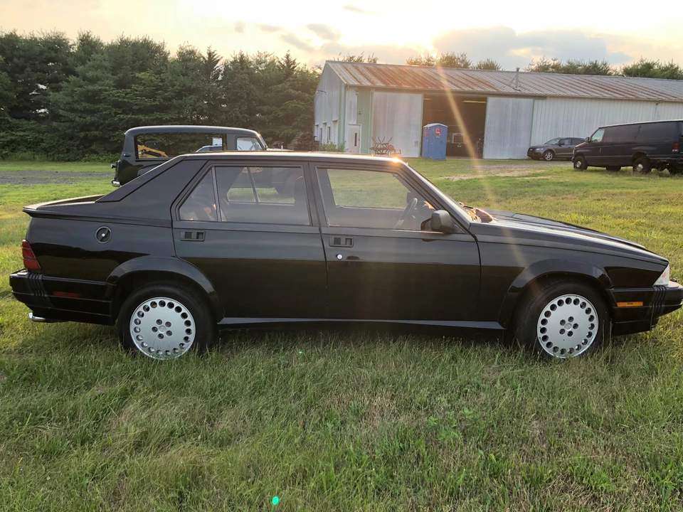 1988 Alfa Romeo 75/Milano - Image 6 of 31