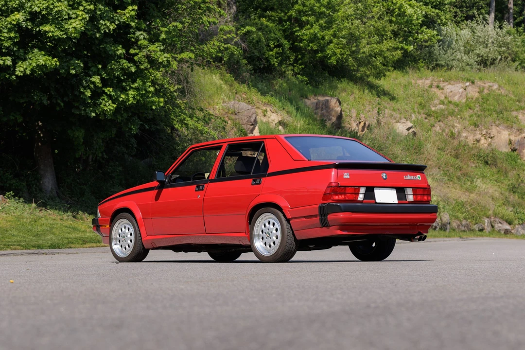 1988 Alfa Romeo 75/Milano - Image 8 of 31