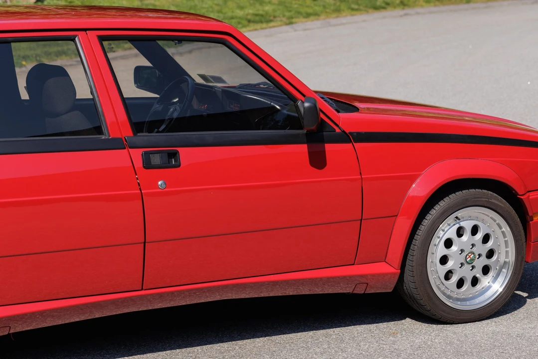 1988 Alfa Romeo 75/Milano - Image 26 of 31