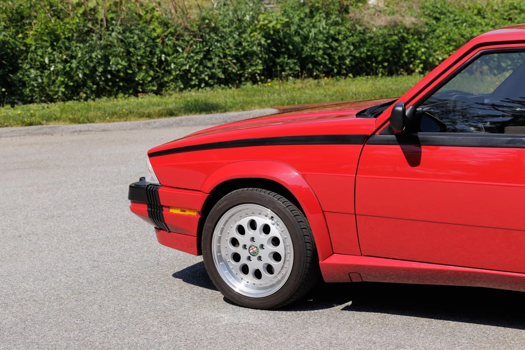 1988 Alfa Romeo 75/Milano - Image 14 of 31