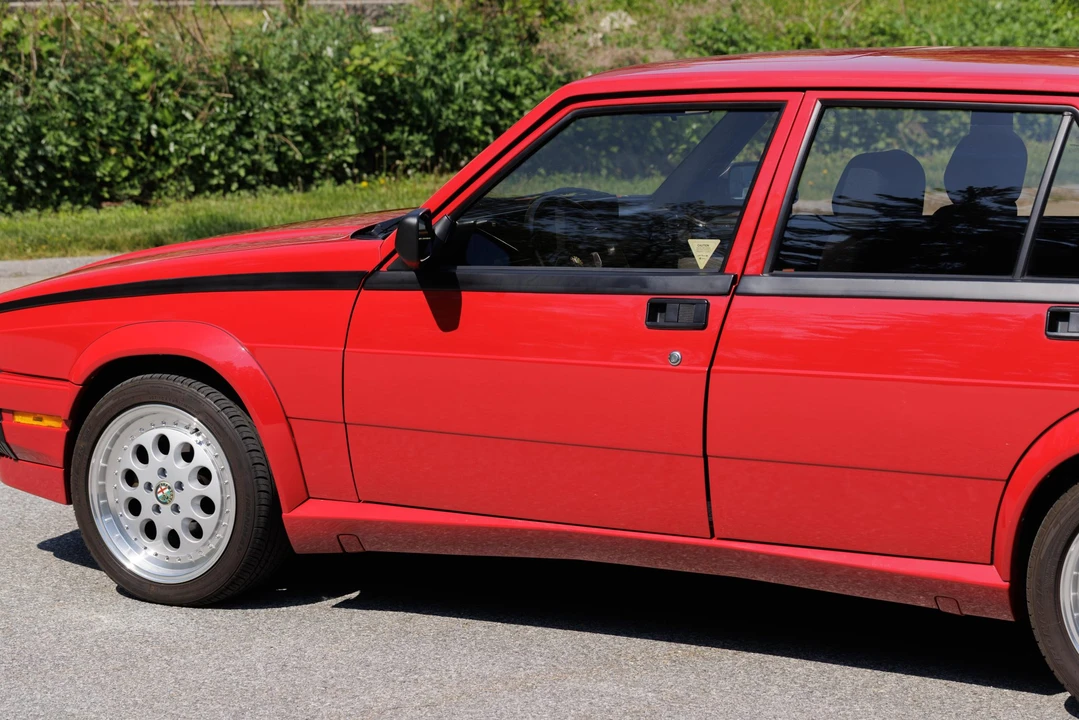 1988 Alfa Romeo 75/Milano - Image 15 of 31