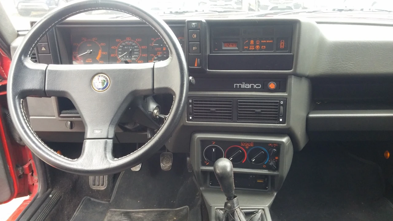 1988 Alfa Romeo 75/Milano - Image 27 of 31