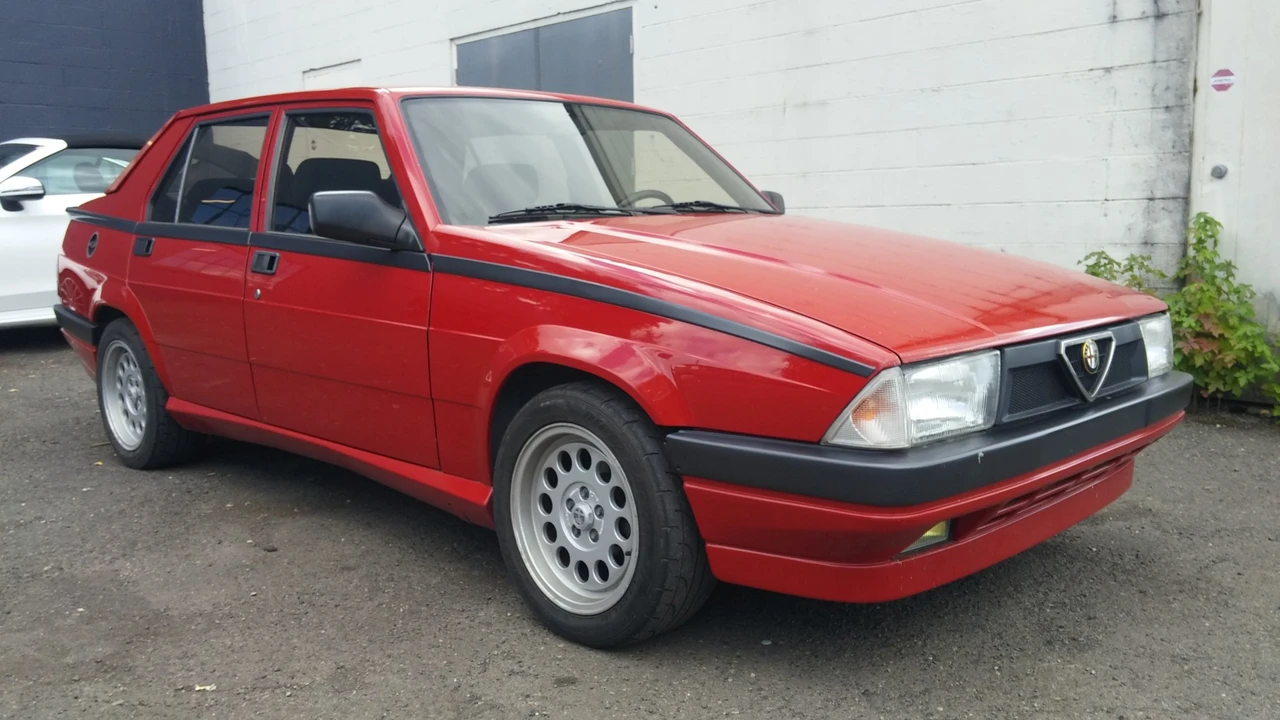 1988 Alfa Romeo 75/Milano - Image 6 of 31