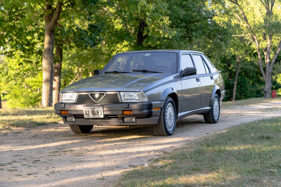 1988 Alfa Romeo 75/Milano - Image 9 of 31