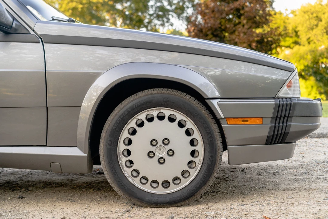 1988 Alfa Romeo 75/Milano - Image 28 of 31
