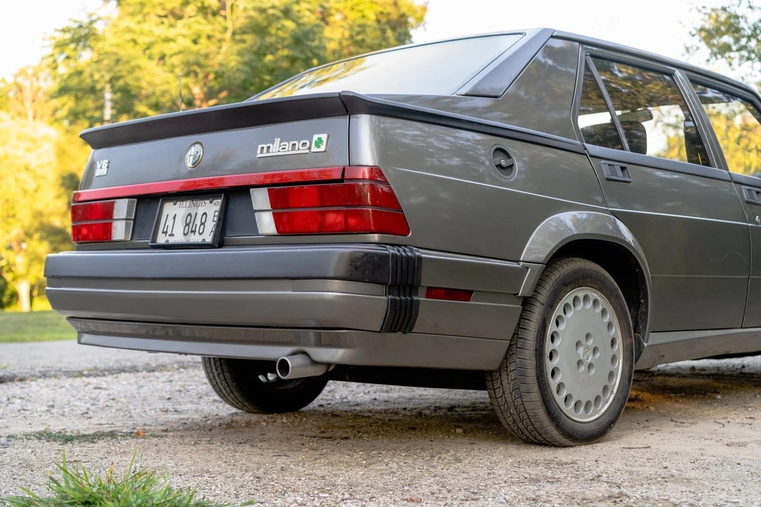 1988 Alfa Romeo 75/Milano - Image 30 of 31
