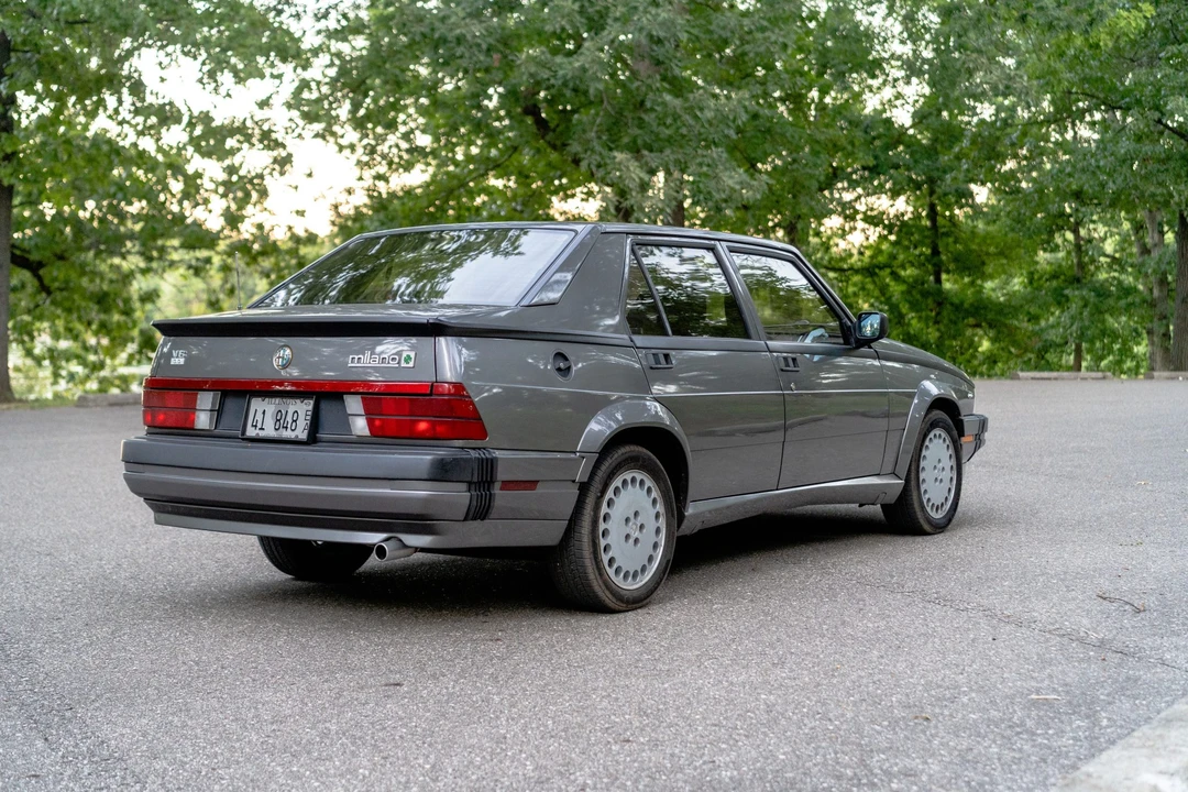 1988 Alfa Romeo 75/Milano - Image 20 of 31