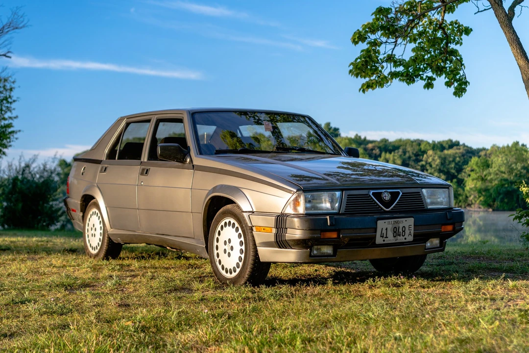 1988 Alfa Romeo 75/Milano - Image 2 of 31