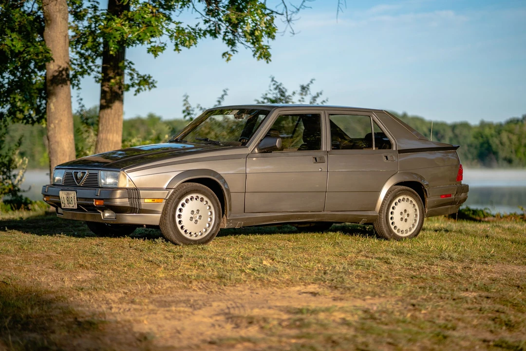 1988 Alfa Romeo 75/Milano - Image 13 of 31