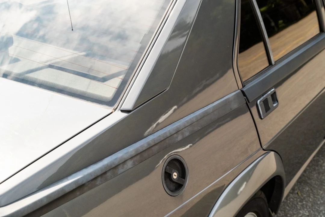 1988 Alfa Romeo 75/Milano - Image 16 of 31