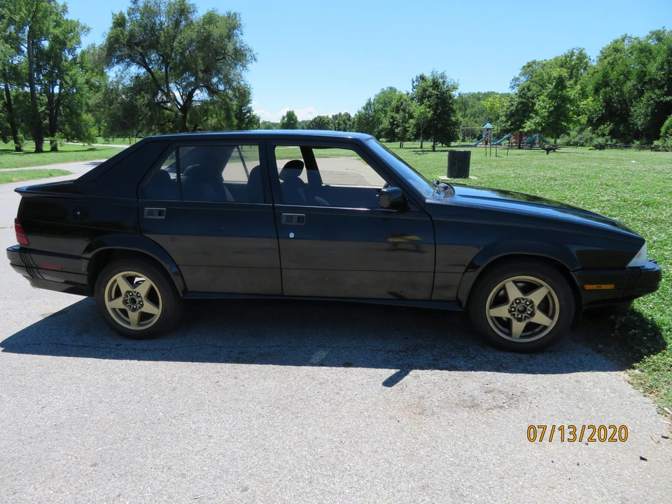 1988 Alfa Romeo 75/Milano - Image 5 of 31
