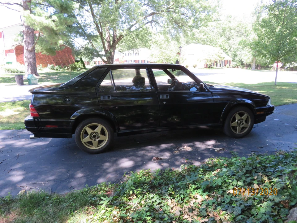 1988 Alfa Romeo 75/Milano - Image 16 of 31