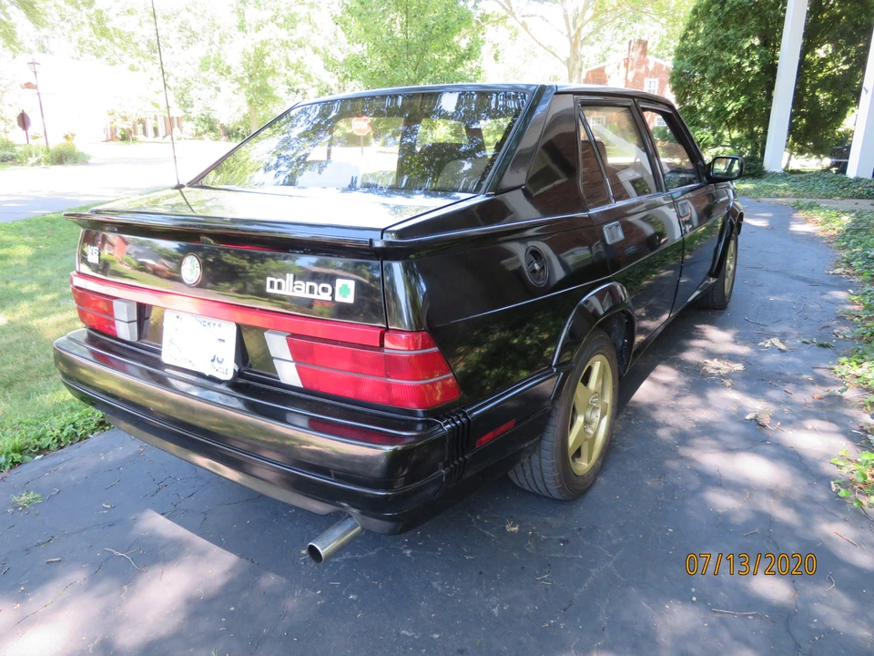 1988 Alfa Romeo 75/Milano - Image 17 of 31