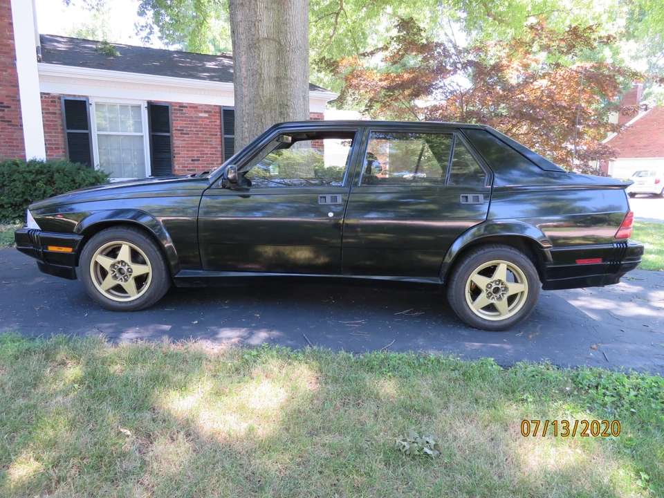 1988 Alfa Romeo 75/Milano - Image 11 of 31