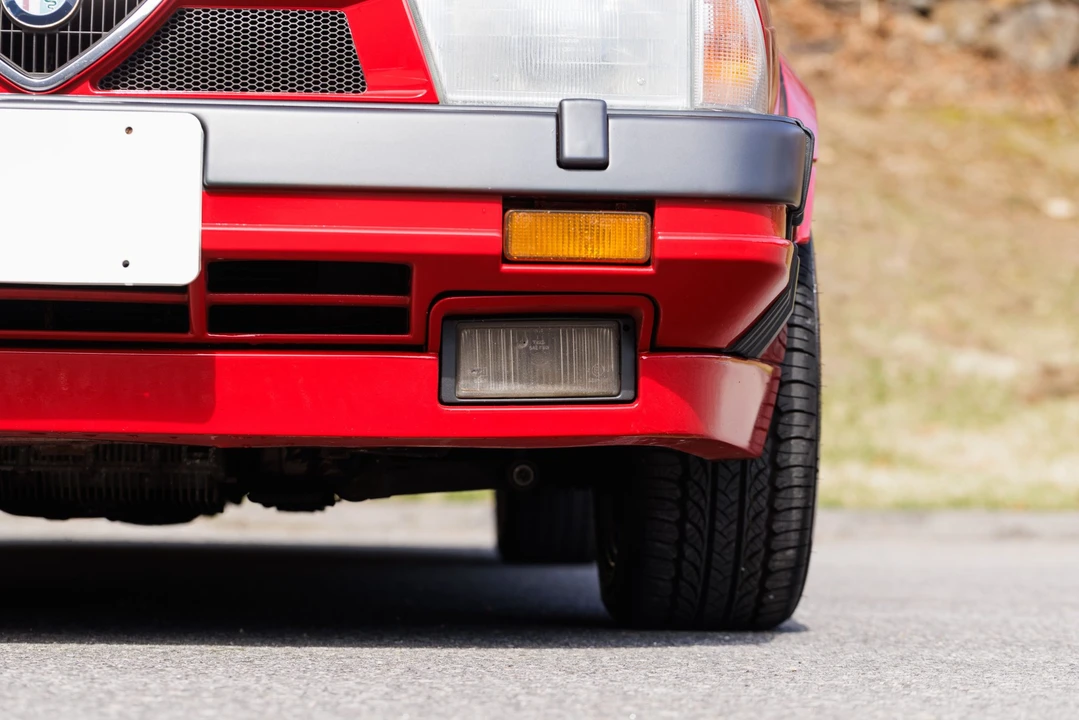 1988 Alfa Romeo 75/Milano - Image 24 of 31