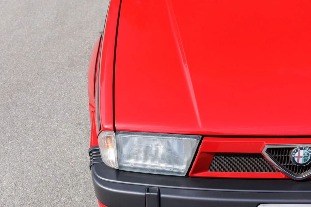 1988 Alfa Romeo 75/Milano - Image 18 of 31