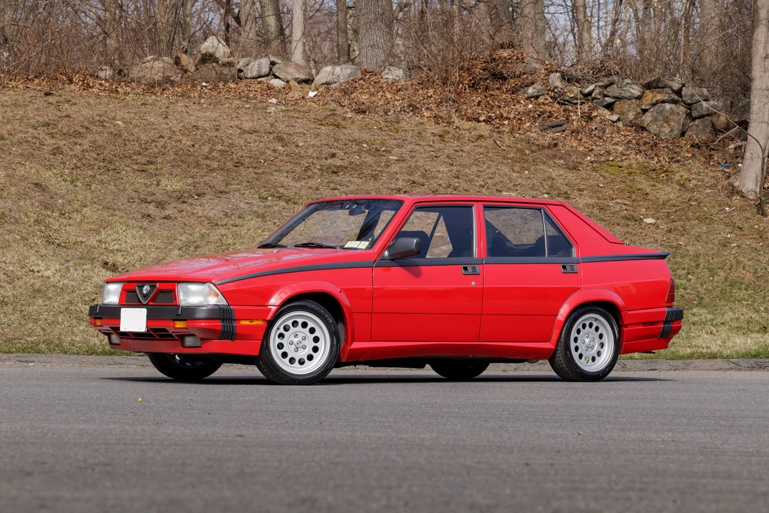 1988 Alfa Romeo 75/Milano - Image 9 of 31