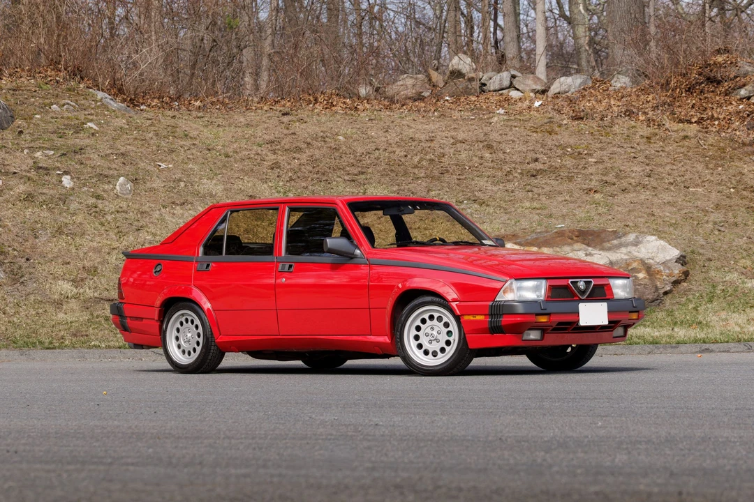 1988 Alfa Romeo 75/Milano - Image 3 of 31