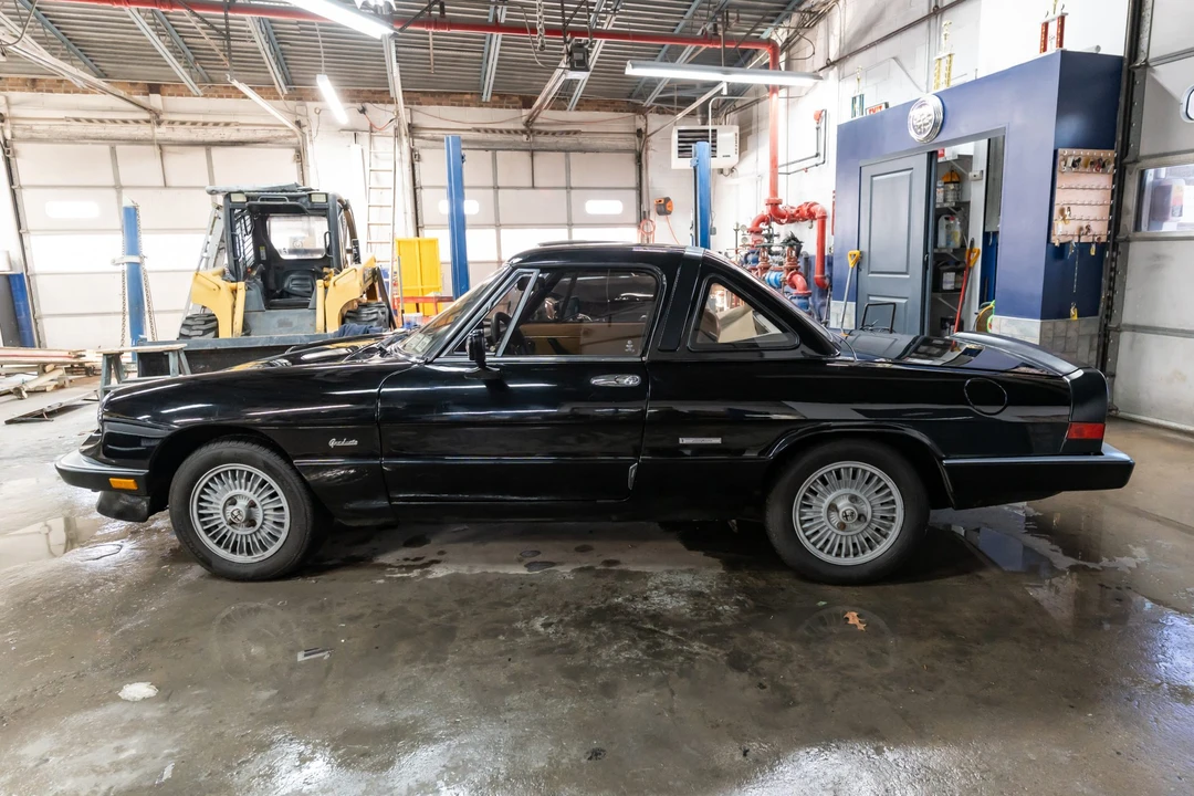 1988 Alfa Romeo Series 3 - Image 3 of 31