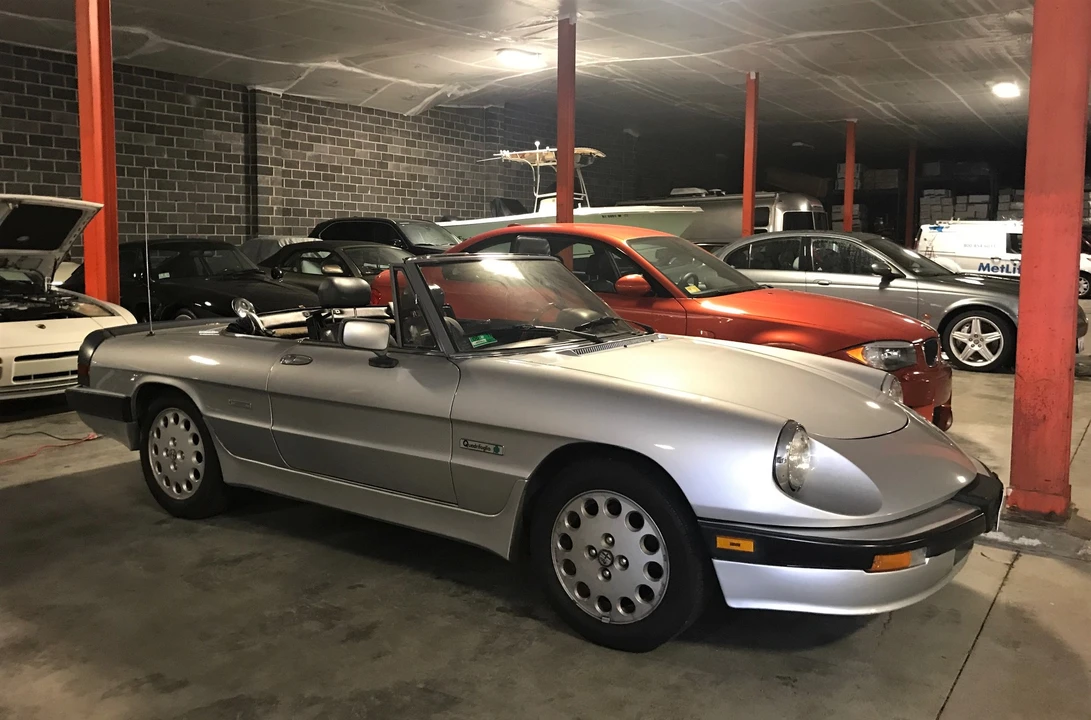 1988 Alfa Romeo Series 3 - Image 2 of 31