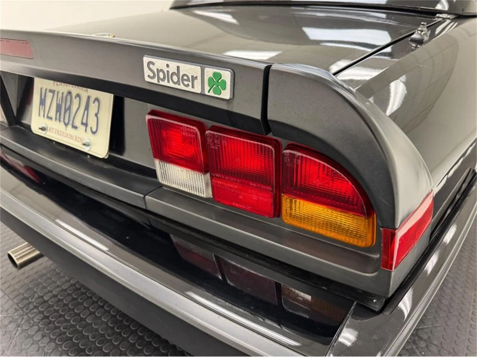 1988 Alfa Romeo Series 3 - Image 31 of 31