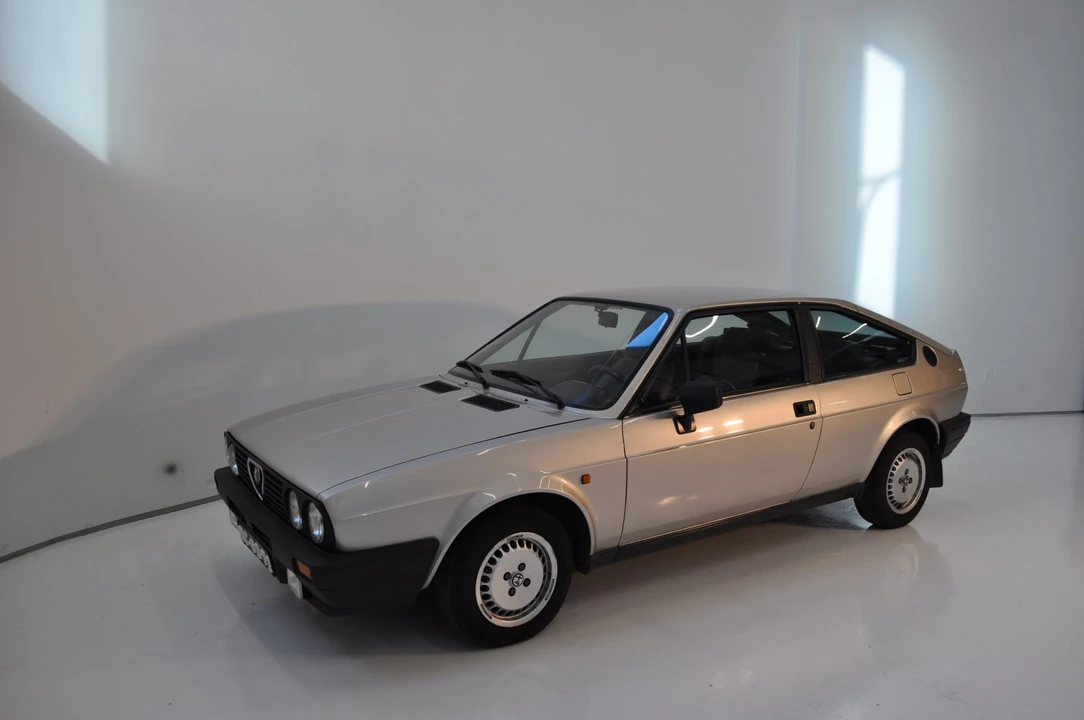 1988 Alfa Romeo Sprint 2nd Gen - Image 12 of 31