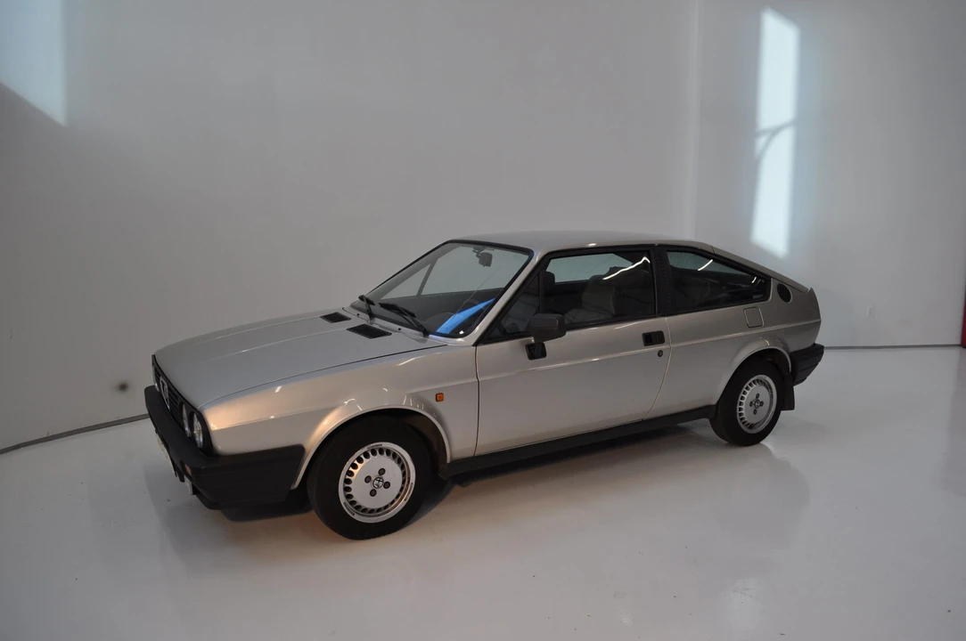 1988 Alfa Romeo Sprint 2nd Gen - Image 13 of 31