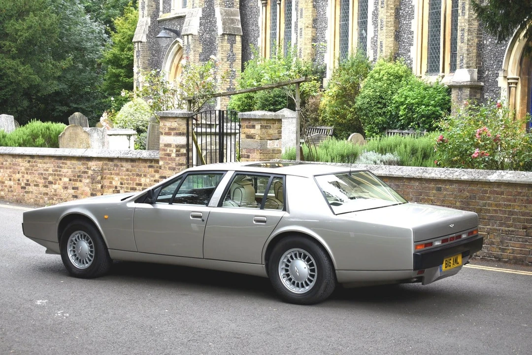 1988 Aston Martin Lagonda - Image 10 of 30