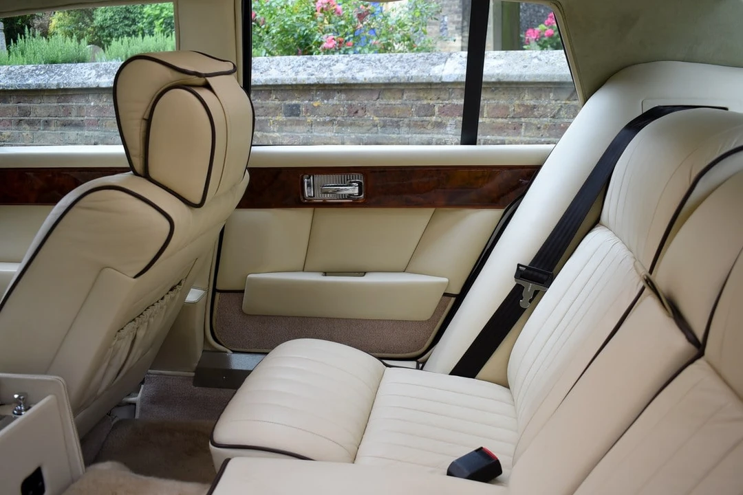 1988 Aston Martin Lagonda - Image 25 of 30