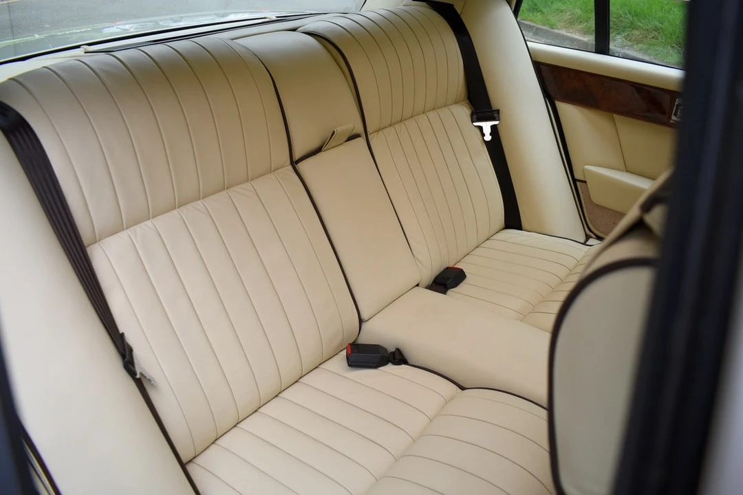 1988 Aston Martin Lagonda - Image 24 of 30