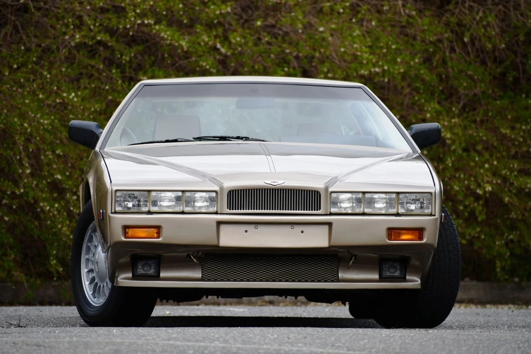 1988 Aston Martin Lagonda - Image 8 of 31