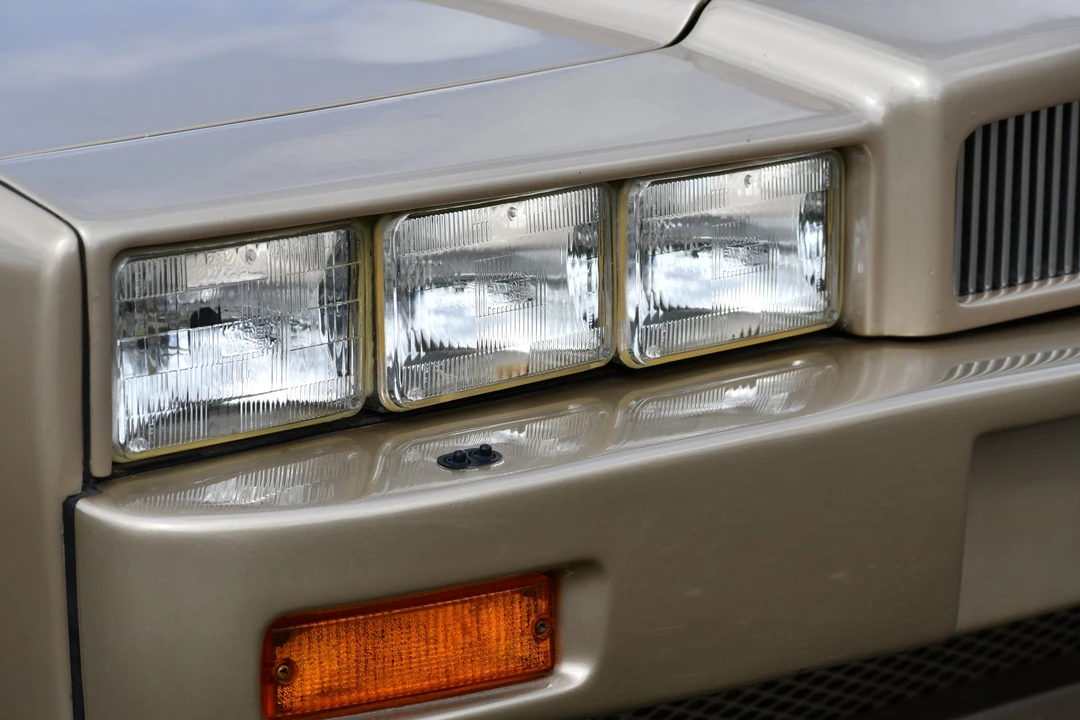 1988 Aston Martin Lagonda - Image 20 of 31