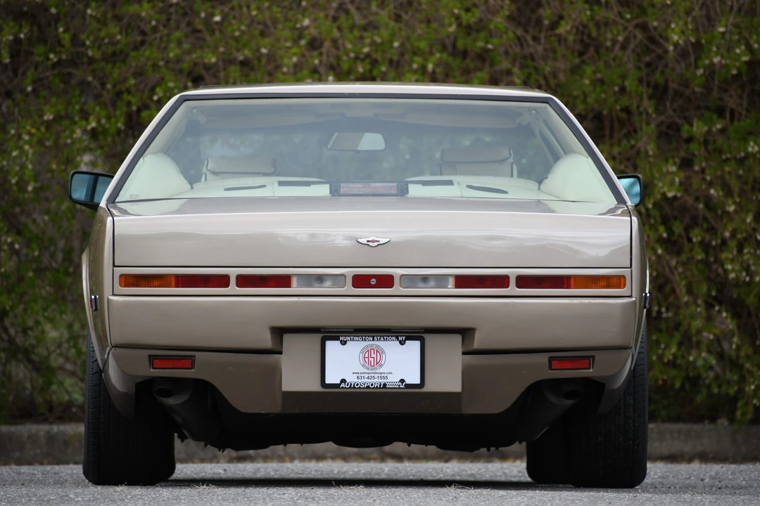1988 Aston Martin Lagonda - Image 12 of 31