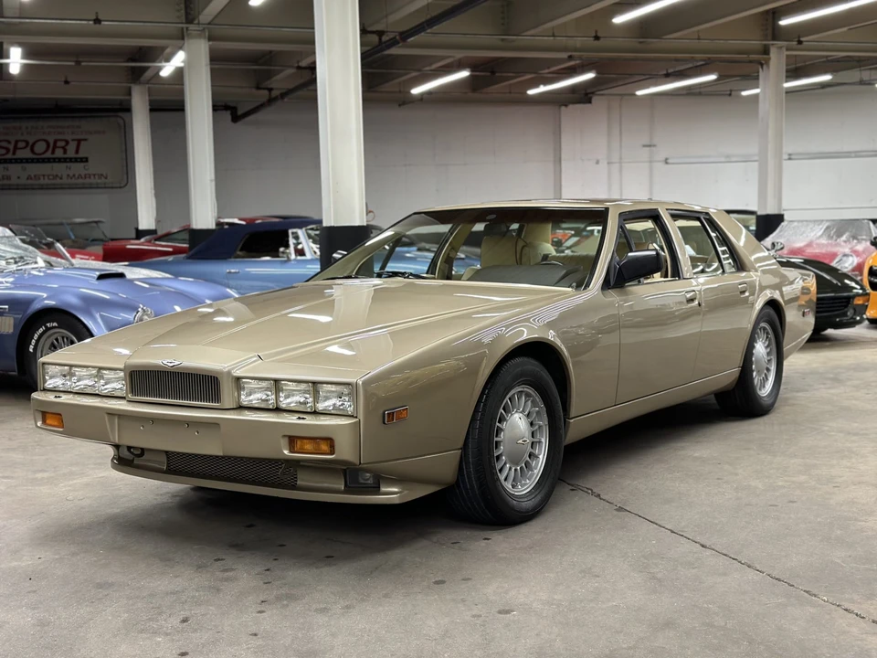 1988 Aston Martin Lagonda - Image 13 of 31