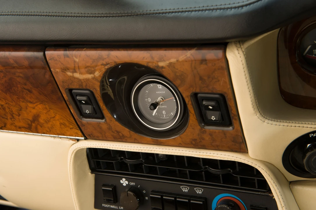 1988 Aston Martin AM V8 - Image 18 of 29