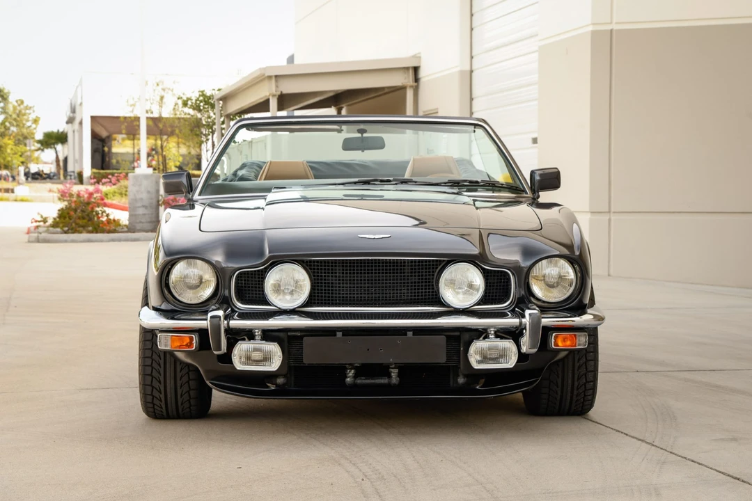 1988 Aston Martin DBS V8 & V8 & V8 Vantage - Image 4 of 31