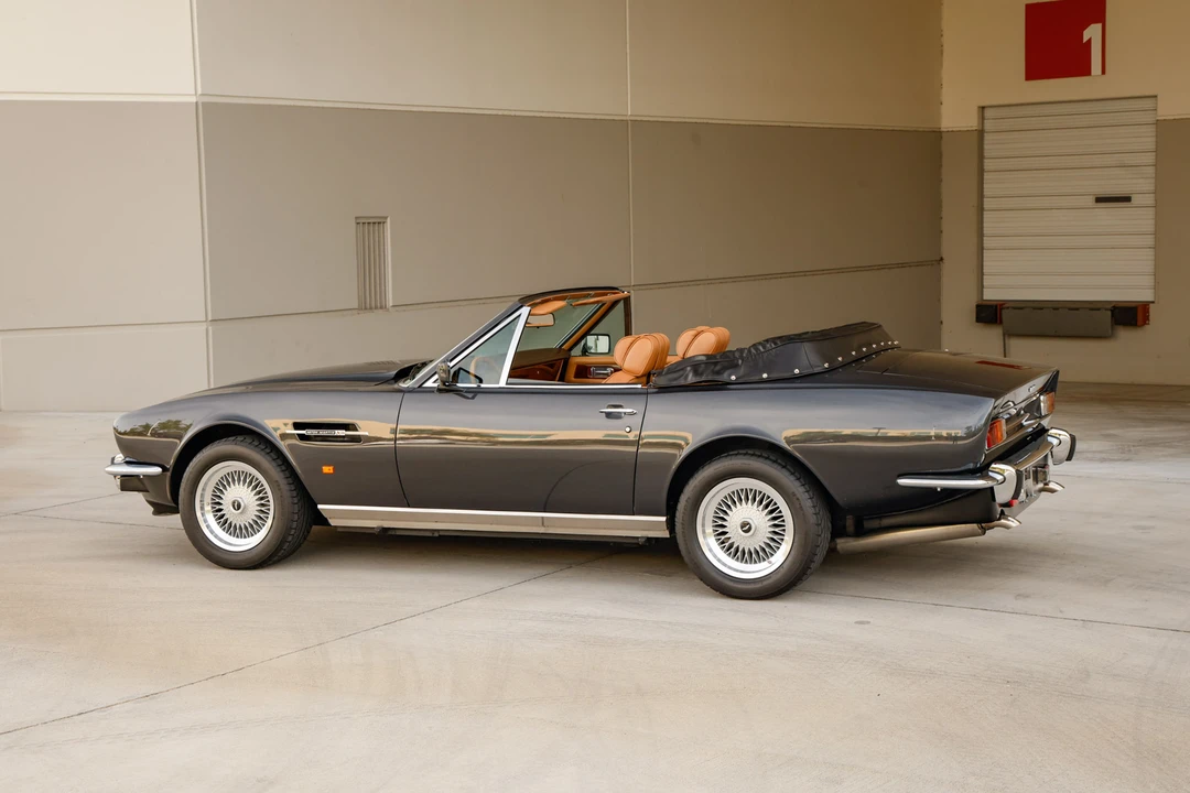 1988 Aston Martin DBS V8 & V8 & V8 Vantage - Image 17 of 31