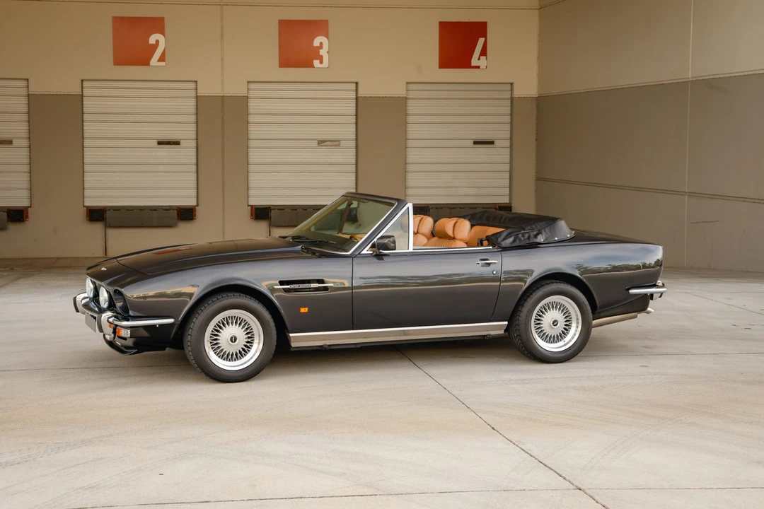 1988 Aston Martin DBS V8 & V8 & V8 Vantage - Image 19 of 31