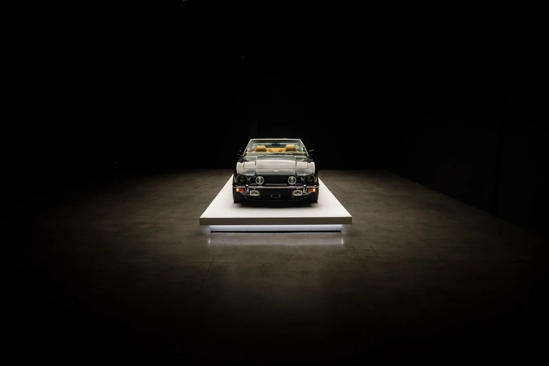 1988 Aston Martin DBS V8 & V8 & V8 Vantage - Image 23 of 31