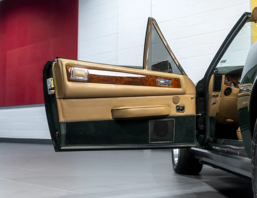 1988 Aston Martin Vantage - Image 30 of 31
