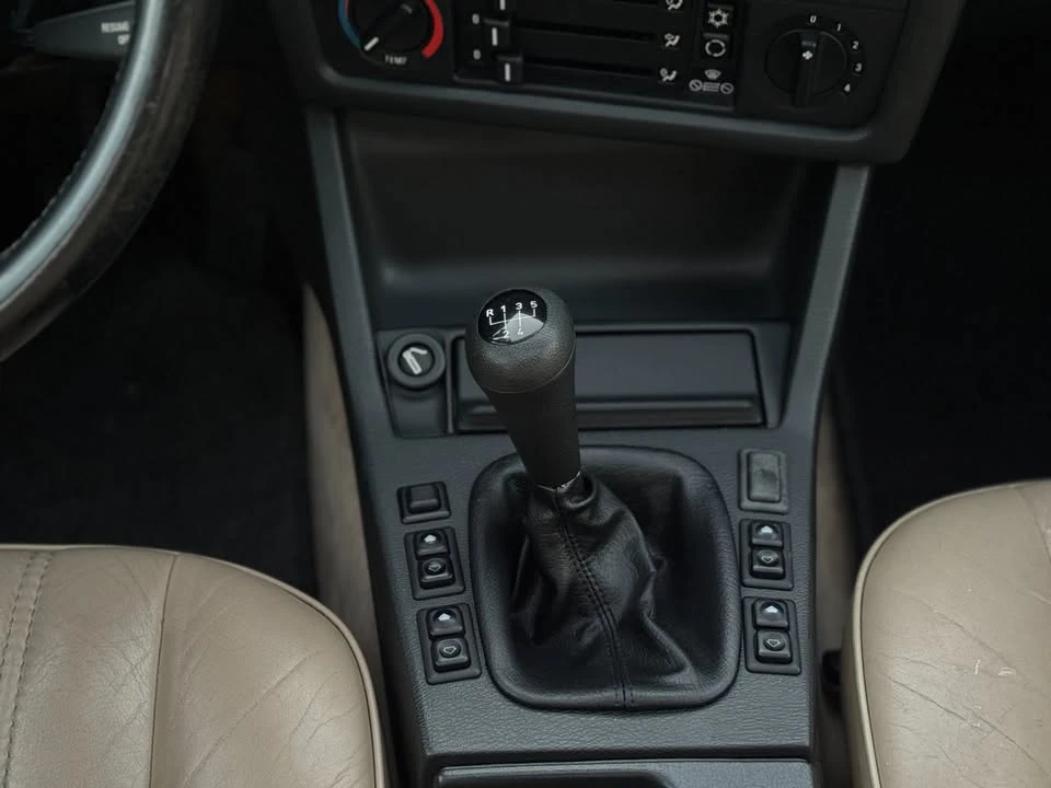 1988 BMW E30 3 Series - Image 18 of 19
