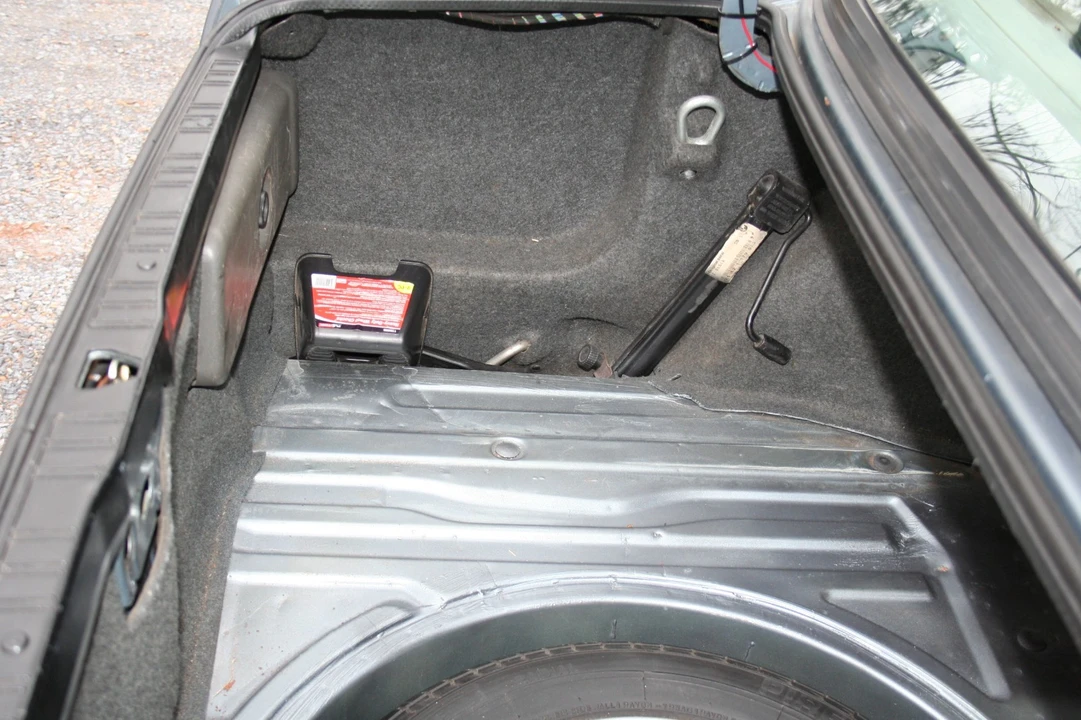 1988 BMW E30 3 Series - Image 15 of 21