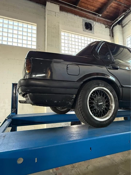 1988 BMW E30 3 Series - Image 11 of 17