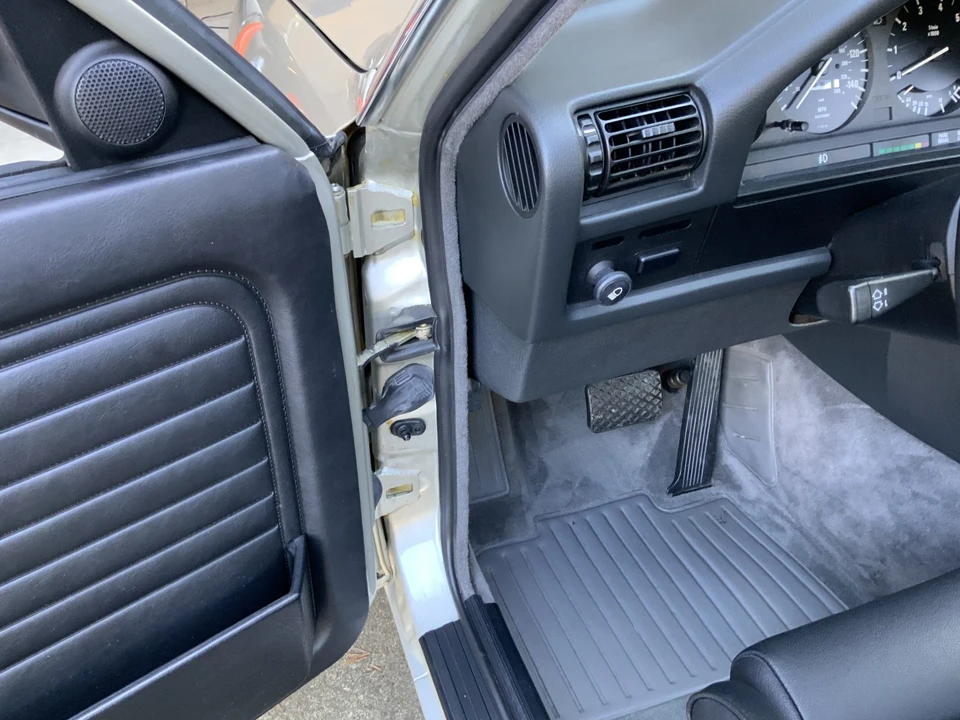 1988 BMW E30 3 Series - Image 30 of 31