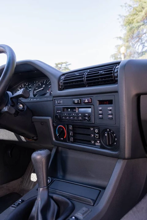 1988 BMW E30 3 Series - Image 14 of 24