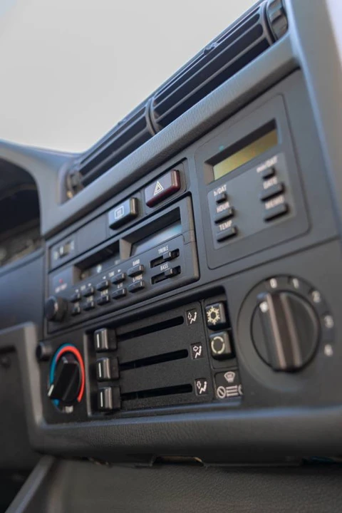 1988 BMW E30 3 Series - Image 10 of 24
