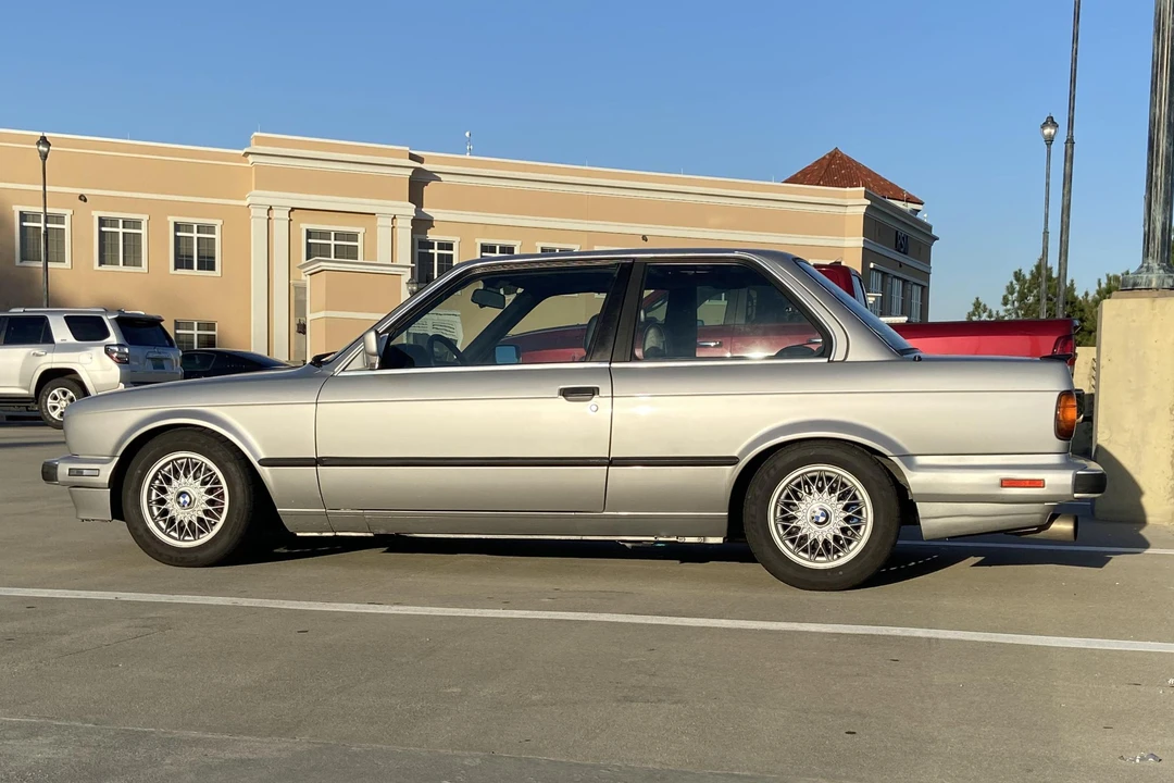 1988 BMW E30 3 Series - Image 4 of 31