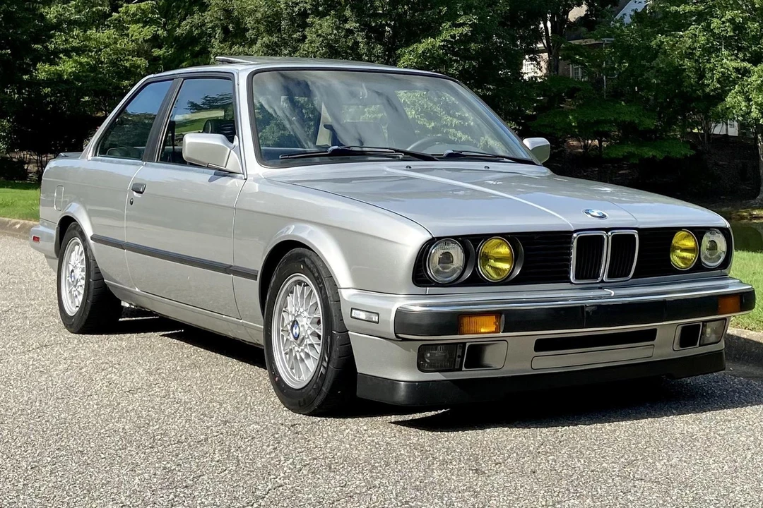 1988 BMW E30 3 Series - Image 25 of 31